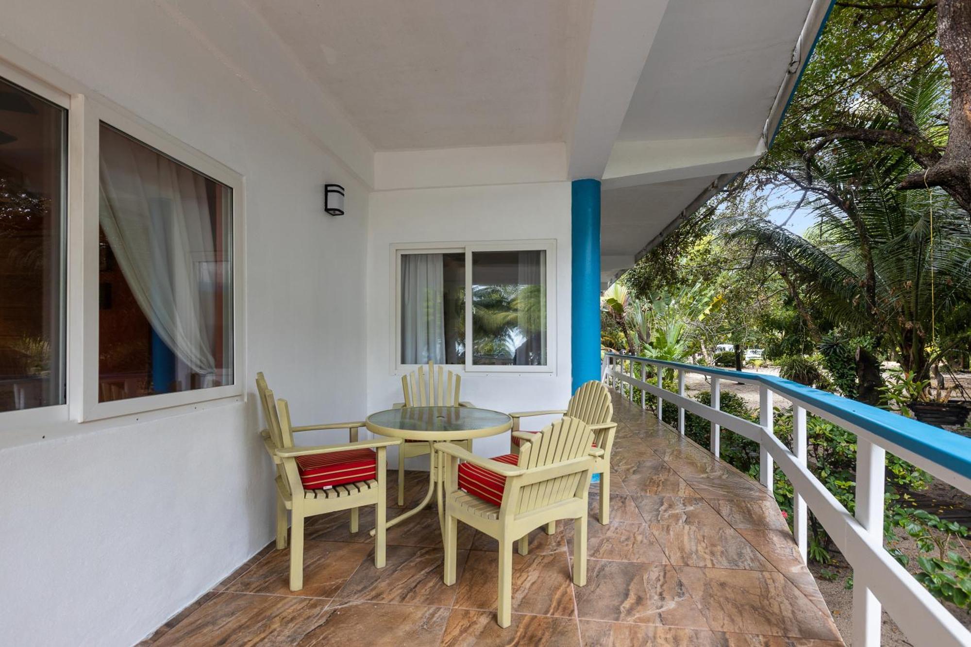 Condo #24 @ Beachside Villas Placencia 외부 사진